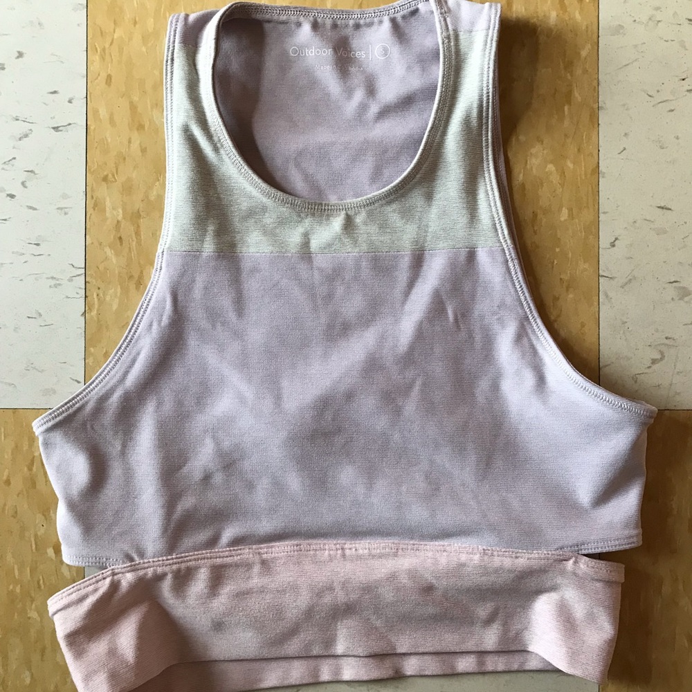 SOLD - Outdoor Voices Tri-tone Slashback Crop Bra